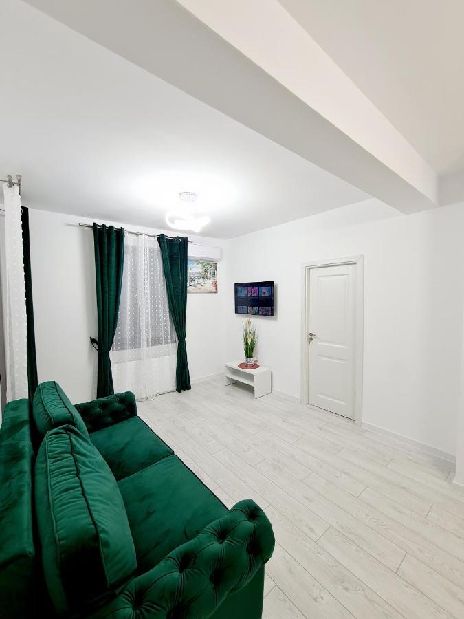 Vladimir Residence Mamaia Nord Navodari Bagian luar foto