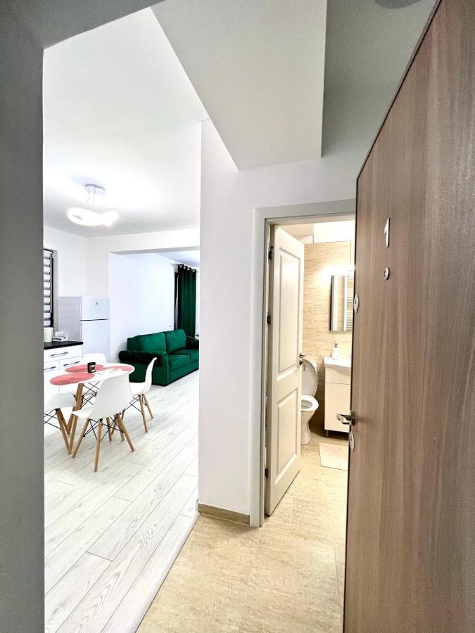 Vladimir Residence Mamaia Nord Navodari Bagian luar foto